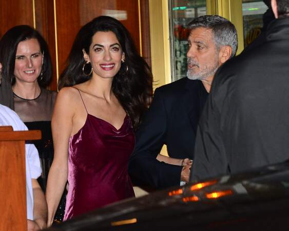 Amal et George Clooney partent de la soirée anniversaire à Jennifer Aniston