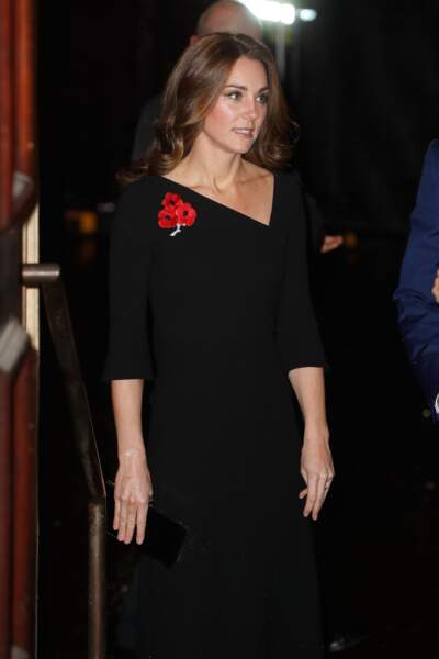 Kate Middleton arrive à un concert commémorant l'armistice de 1918 à Londres ce samedi 10 novembre.