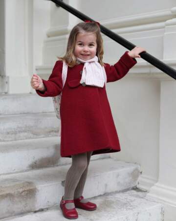 Portrait de la princesse Charlotte, à l'occasion de sa rentrée à l'école maternelle de Willcocks, en janvier 2018