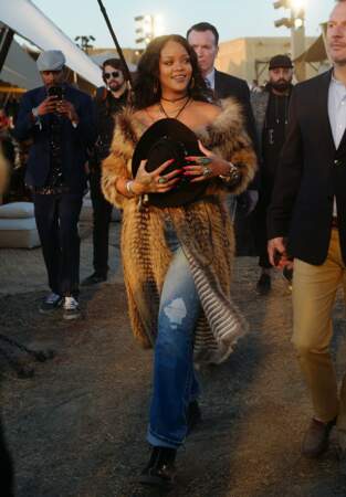 Rihanna avait pris le thème "sauvage" du défilé Dior Croisière 2018 au pied de la lettre.