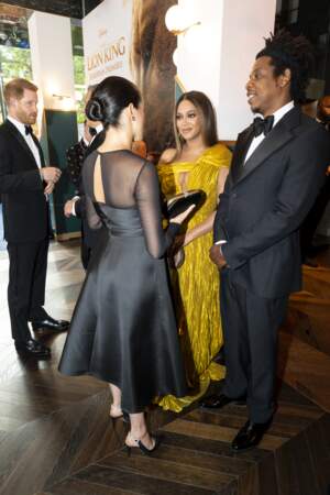 Meghan Markle avait opté pour une robe noire Jason Wu et Beyoncé une longue robe jaune plissée