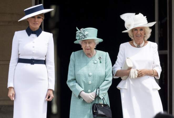 Un festival de chapeaux avec la reine Elisabeth II d'Angleterre et Camilla Parker Bowles