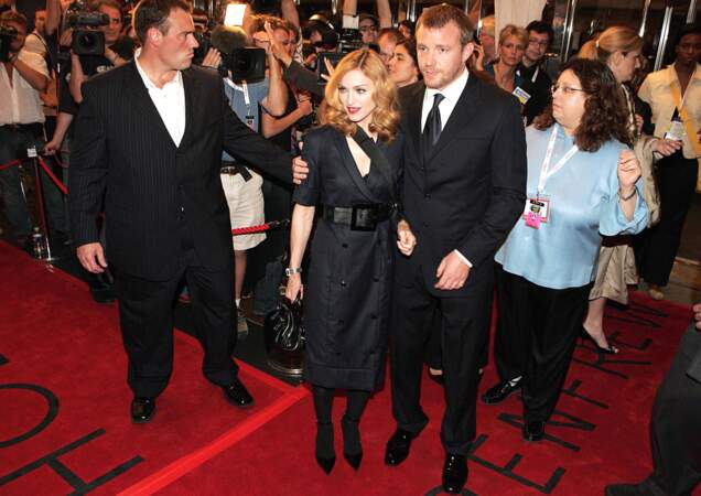 2008 - Madonna et Guy Ritchie divorcent. Coût: 90 millions de dollars