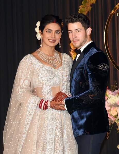 Costume brocard pour Nick Jonas pour l'une de ses nombreuses tenues de marié avec Priyanka Chopra en 2018