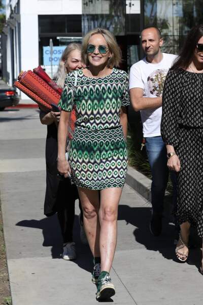 Sharon Stone a misé sur une tenue décontractée et casual ce jeudi 18 juillet