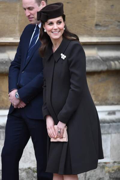 Kate Middleton, enceinte, avec le prince William, lors de la messe de Pâques à Windsor le 31 mars 2018