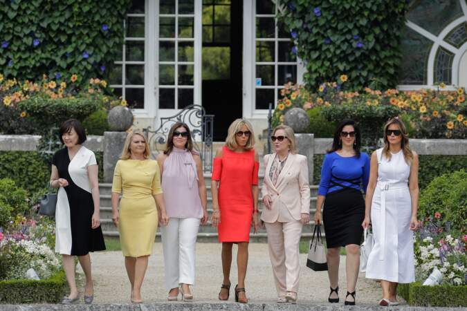 Chic comme à son habitude, Brigitte Macron visite la ville d'Espelette en marge du sommet du G7 à Biarritz