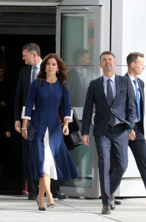 La princesse Mary de Danemark, 47 ans, est aussi dingue de mode que Kate Middleton et Meghan Markle