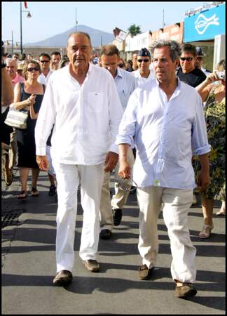 Jacques Chirac chic en total look blanc à Saint-Tropez