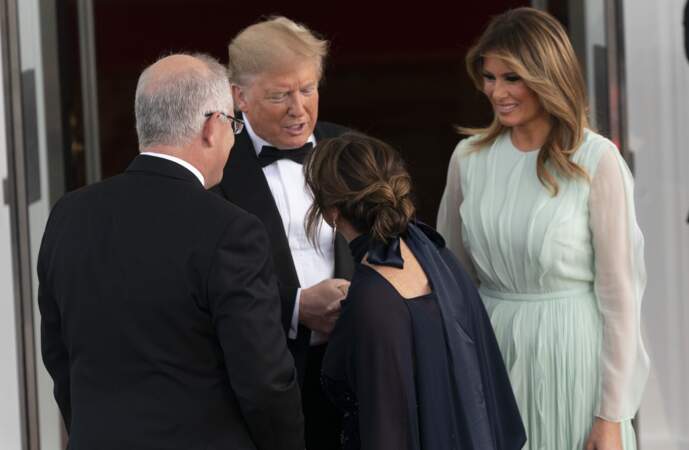 En jetant son dévolu sur cette robe, Melania Trump semble donc en avoir déçu plus d'un