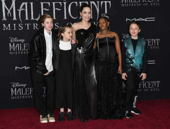 Les enfants Jolie-Pitt en tenues de gala