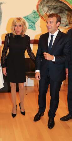 Brigitte Macron très élégante en noir avec son mari Emmanuel Macron