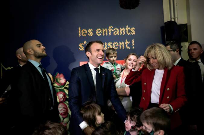 Brigitte et Emmanuel Macron célèbrent le Noël de l'Elysée