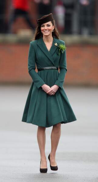 Kate Middeton en mars 2012 dans un joli manteau vert pour la Saint-Patrick