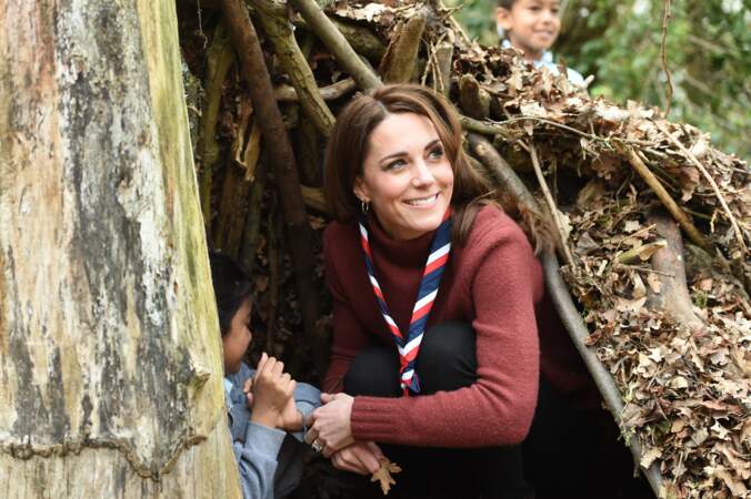 totalement tout-terrain, Kate Middleton est aussi à l'aise sur des talons hauts que sous les arbres