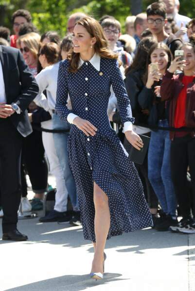 Kate Middleton dévoile ses jambes nues dans cette robe à pois Alexandra Rich le 14 mai 2019