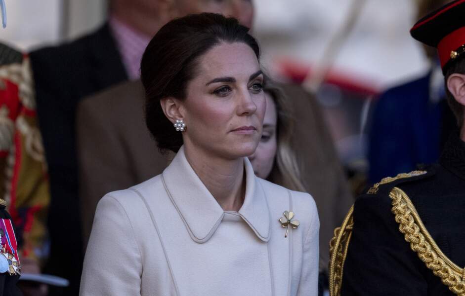 Kate Middleton assiste à la parade militaire "Beating Service at Horseguards Parade" à Londres, le 6 juin 2019.
