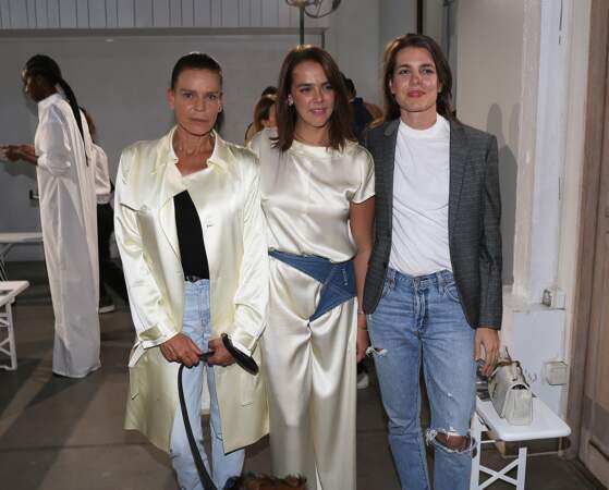 Charlotte Casiraghi fashion pour soutenir le lancement mode de sa cousine Pauline Ducruet