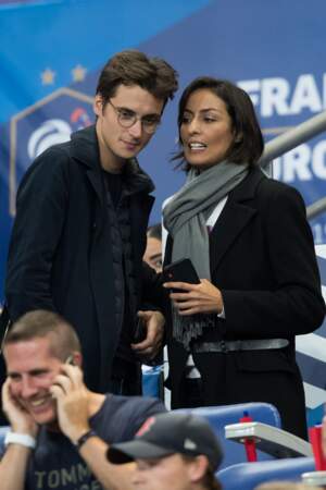 La journaliste Leïla Kaddour et son compagnon Pierre Guénard au Stade de France.