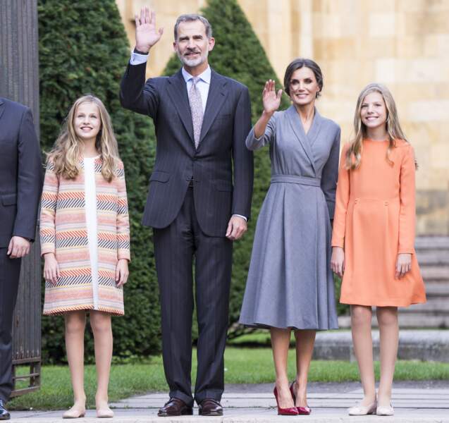 Le portrait de famille de Letizia et Felipe d'Espagne et de leurs deux filles