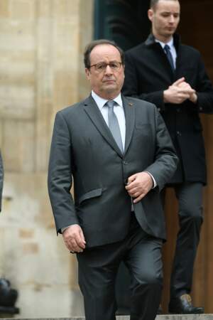 François Hollande sur le parvis de l'Eglise Saint-Roch à Paris afin de rendre hommage à Jean-Michel Martial
