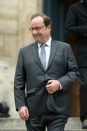 Entre deux moments d'émotion, François Hollande a esquissé un petit sourire en souvenir de Jean-Michel Martial