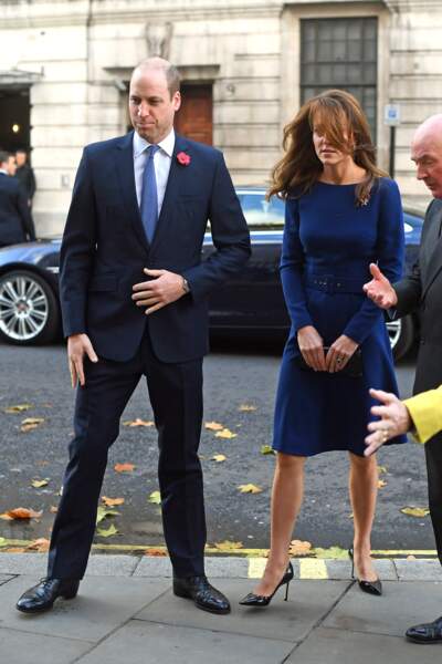 Kate Middleton a fait une apparition surprise avec le prince William dans une tenue très élégante 