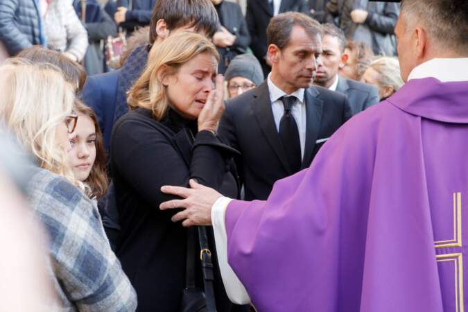 Lisa Azuelos aux obsèques de sa mère, Marie Laforêt, le 7 novembre 2019