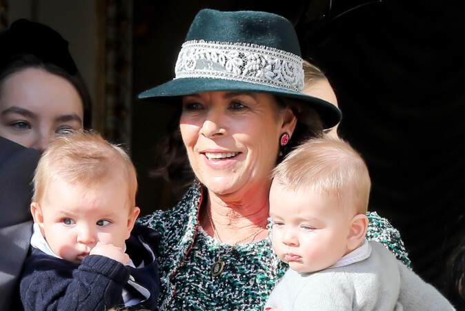 La princesse Caroline de Hanovre et ses petits-enfants Maximilian (fils de Andrea) et Francesco (fils de Pierre) lors de la fête nationale, le 19 novembre 2018 à Monaco.