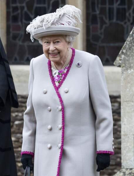 25 décembre 2018 : la Reine Elizabeth II, tout sourire en sortant de la messe.