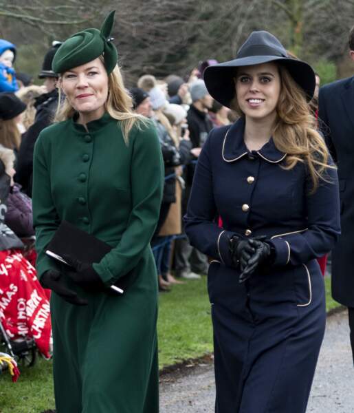 25 décembre 2018 : Autumn Phillips et Beatrice d'York se rendent à la messe de Noël de Sandringham.