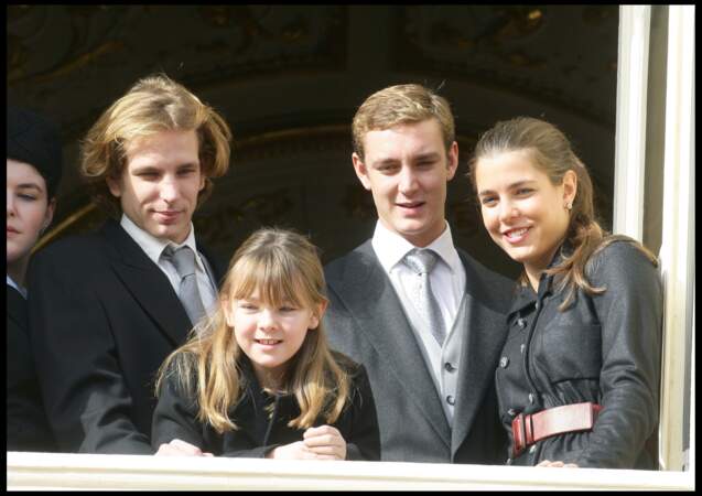 2009 :  Les quatres frères et soeurs sont réunis au balcon du Palais pour la fête Nationale Monégasque. 