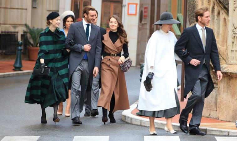 Les enfants de Caroline de Monaco et leurs épouses - à l'exception de Charlotte Casiraghi - arrivant à la cathédrale de Monaco pour la Fête nationale