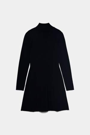 Robe noire, 29,95 €, Zara.
