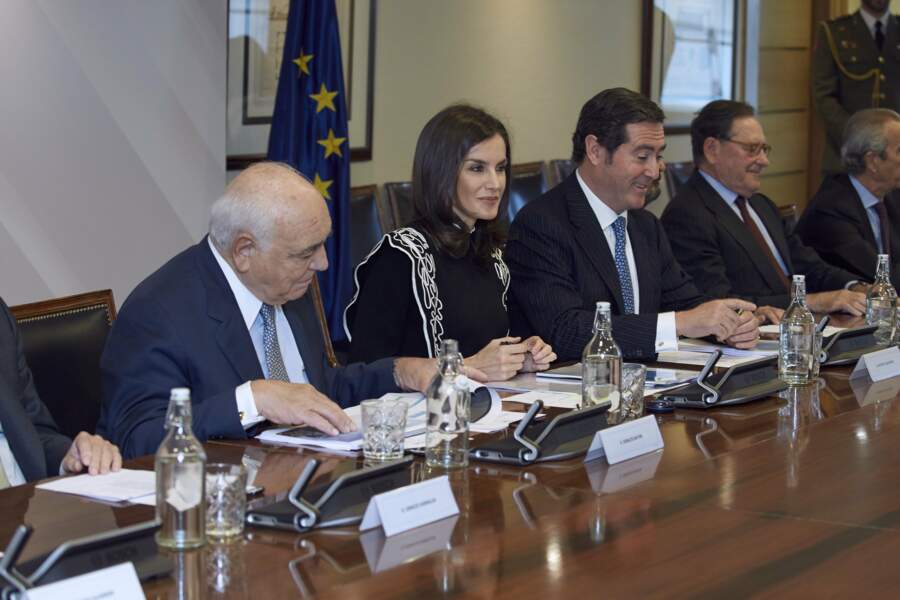 La reine Letizia d'Espagne rencontre les membres de la Fondation contre la toxicomanie, à Madrid, le 10 décembre 2019.
