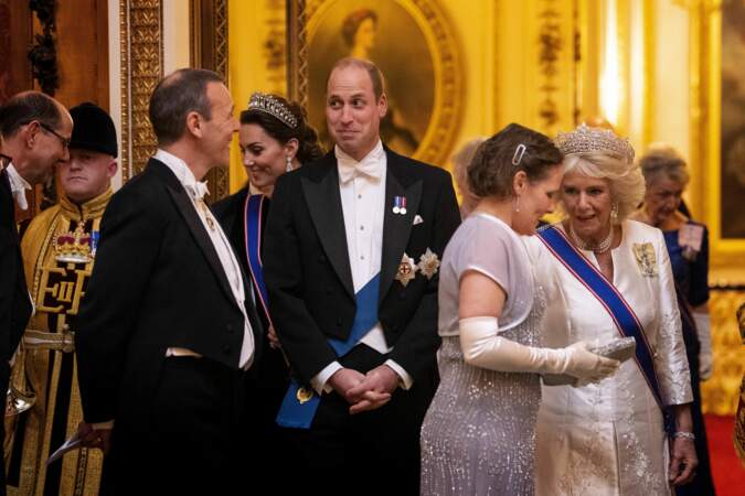 Au côté de son époux, le prince William, Kate Middleton et lui formaient un couple très glamour pour cette soirée donnée à Buckingham Palace.