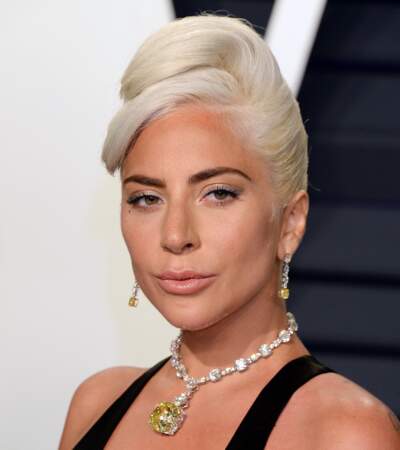 Depuis les Oscars, Lady Gaga a remis le chignon banane sur le devant de la scène. 