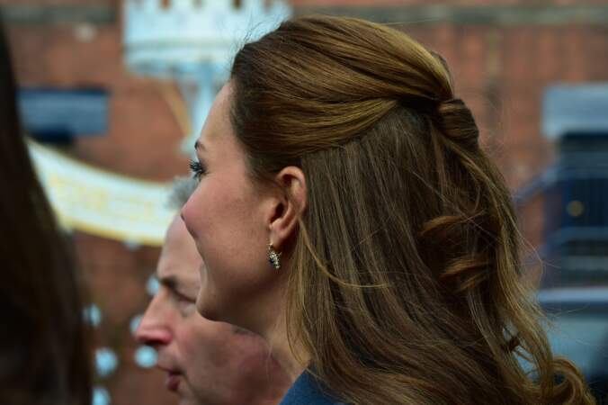 La demi-queue sophistiquée comme Kate Middleton