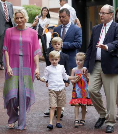 La princesse Charlene de Monaco, le prince Jacques, la princesse Gabriella et le prince Albert II de Monaco durant le traditionnel Pique-nique des Monégasques, au parc princesse Antoinette, à Monaco, le 6 septembre 2019.