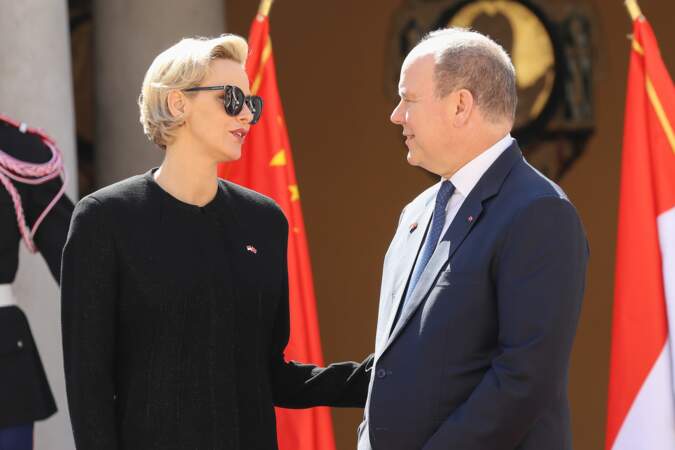 La princesse Charlene et le prince Albert II de Monaco plus complices que jamais, lors de la réception du couple présidentiel chinois, le 24 mars 2019.