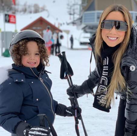 Mariah Carey était avec son fils, Moroccan Scott, le 22 décembre 2018. Pour les fêtes, ils ont choisi le ski pour profiter pleinement de la neige. 