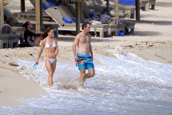 Pippa Middleton, son mari à la plage à St Barth pour Noël