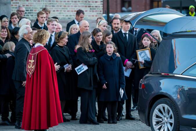 La famille royale de Norvège a fait ses adieux à Ari Behn lors de ses obsèques à la cathédrale d’Oslo ce 3 janvier
