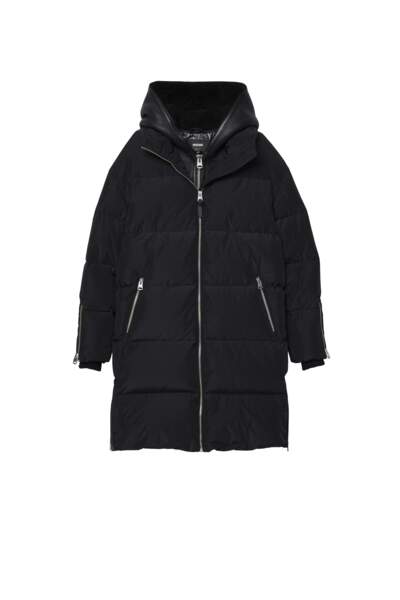 Manteau de duvet avec capuche, 950 €, Mackage.