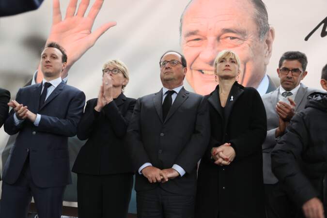 5 octobre 2019 : Julie Gayet et François hollande se sont rendus ensemble au Musée du président Jacques Chirac à Sarran, en Corrèze. 
