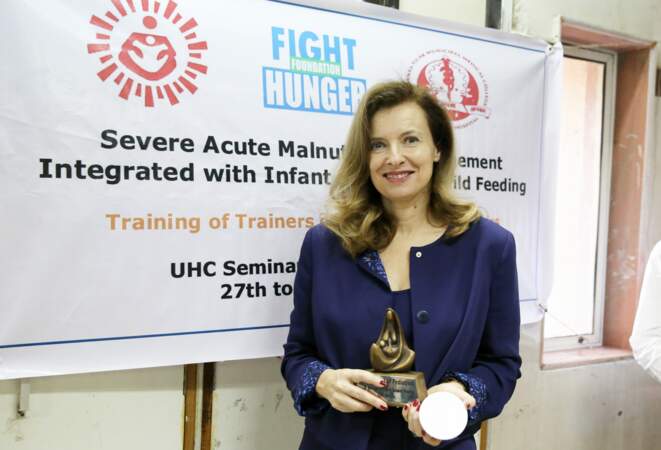 27 janvier 2014 : Valérie Trierweiler est à Bombay en Inde et visite un centre de réhabilitation nutritionnelle. 