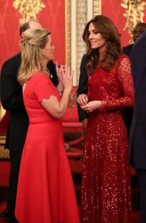 Sophie Rhys-Jones, comtesse de Wessex, Kate Middleton, se sont accordées sur le choix d'une robe rouge.