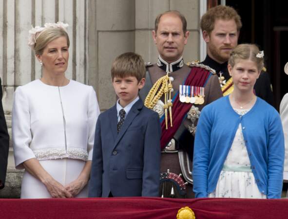 Les époux de Wessex et leurs enfants James et Louise au palais de Buckingham à l'occasion du 90ème anniversaire de la reine, le 11 juin 2016