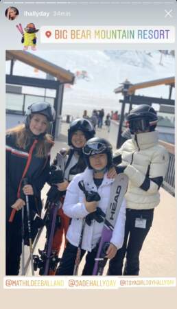 Laeticia Hallyday au ski avec Jade, Joy et Mathilde, la fille de Pascal Balland