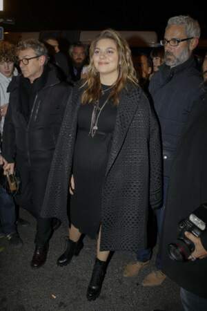Louane a fait une apparition remarquée au défilé Jean-Paul Gaultier, ce mercredi 22 janvier, à Paris